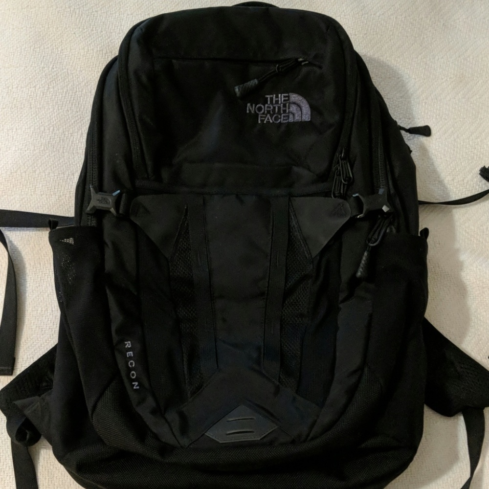 North face recon backpack